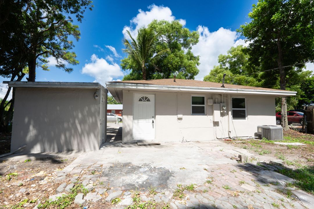 待售: $350,000 (2 贝兹, 1 浴室, 567 平方英尺)