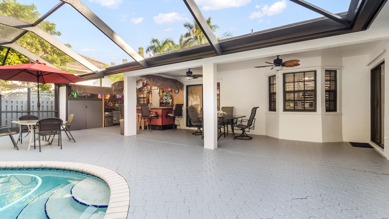 待售: $875,000 (4 贝兹, 2 浴室, 2283 平方英尺)