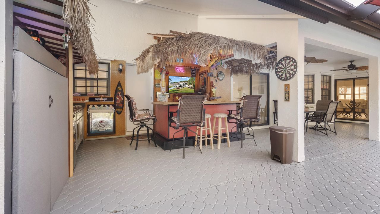 待售: $875,000 (4 贝兹, 2 浴室, 2283 平方英尺)