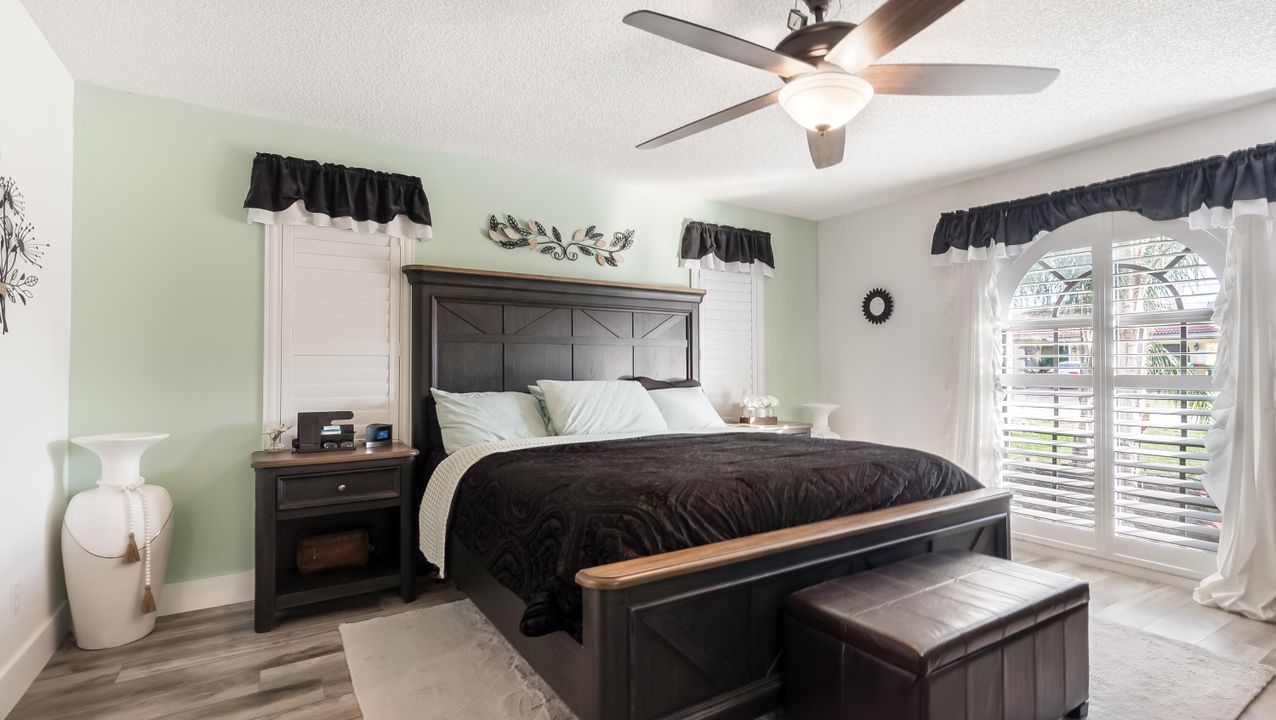 待售: $875,000 (4 贝兹, 2 浴室, 2283 平方英尺)