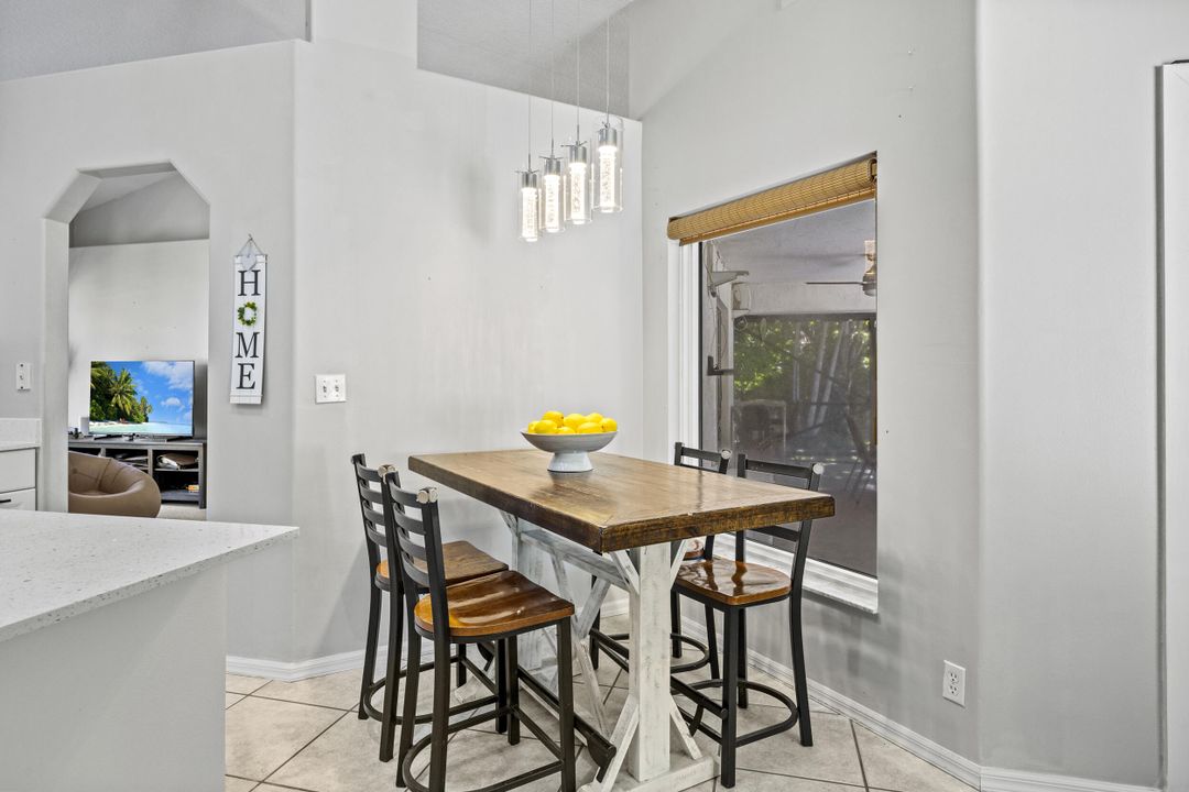 待售: $665,000 (3 贝兹, 2 浴室, 1671 平方英尺)