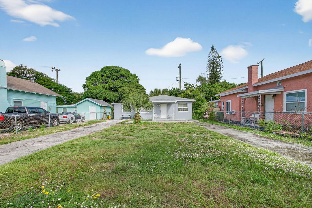 En Venta: $310,000 (3 camas, 1 baños, 702 Pies cuadrados)