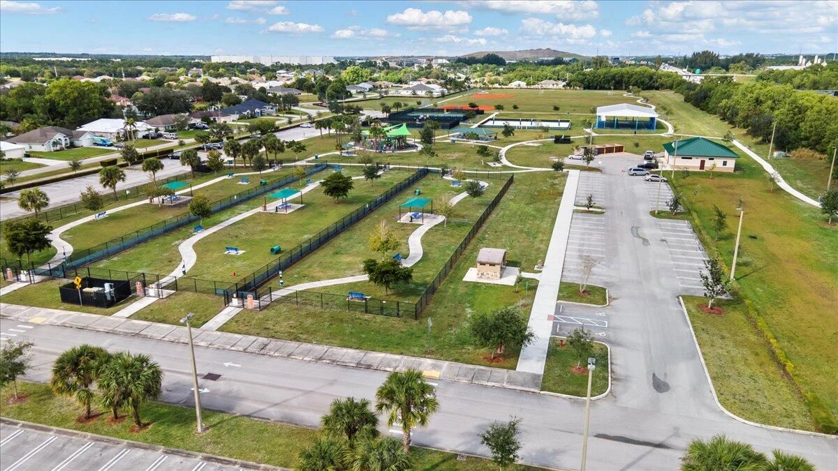 待售: $450,000 (3 贝兹, 2 浴室, 1797 平方英尺)