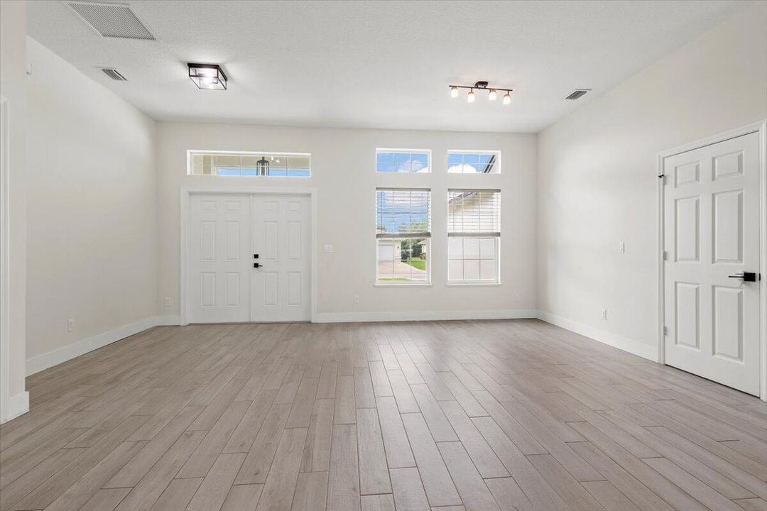 待售: $450,000 (3 贝兹, 2 浴室, 1797 平方英尺)