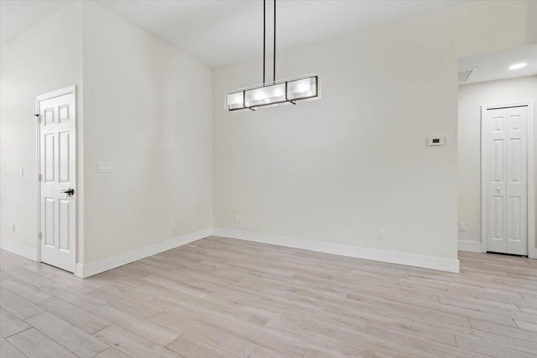 待售: $450,000 (3 贝兹, 2 浴室, 1797 平方英尺)