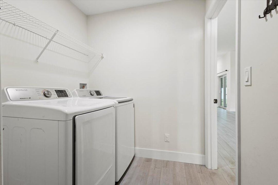 待售: $450,000 (3 贝兹, 2 浴室, 1797 平方英尺)