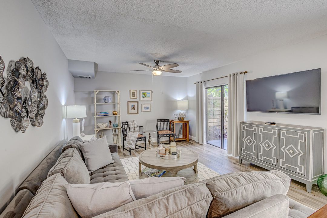 For Rent: $4,000 (2 beds, 2 baths, 1488 Square Feet)