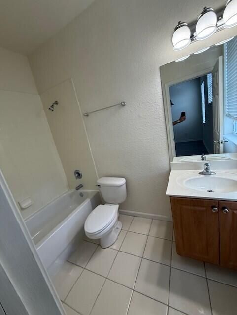 На продажу: $339,900 (2 спален, 2 ванн, 1857 Квадратных фут)