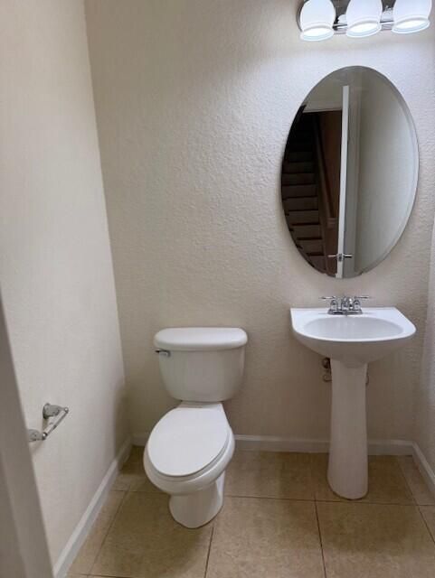 На продажу: $339,900 (2 спален, 2 ванн, 1857 Квадратных фут)