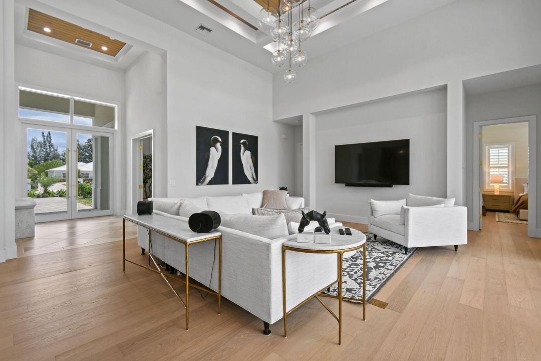 For Rent: $13,500 (3 beds, 3 baths, 3183 Square Feet)