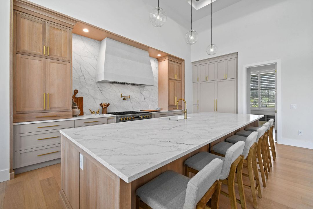 For Rent: $13,500 (3 beds, 3 baths, 3183 Square Feet)