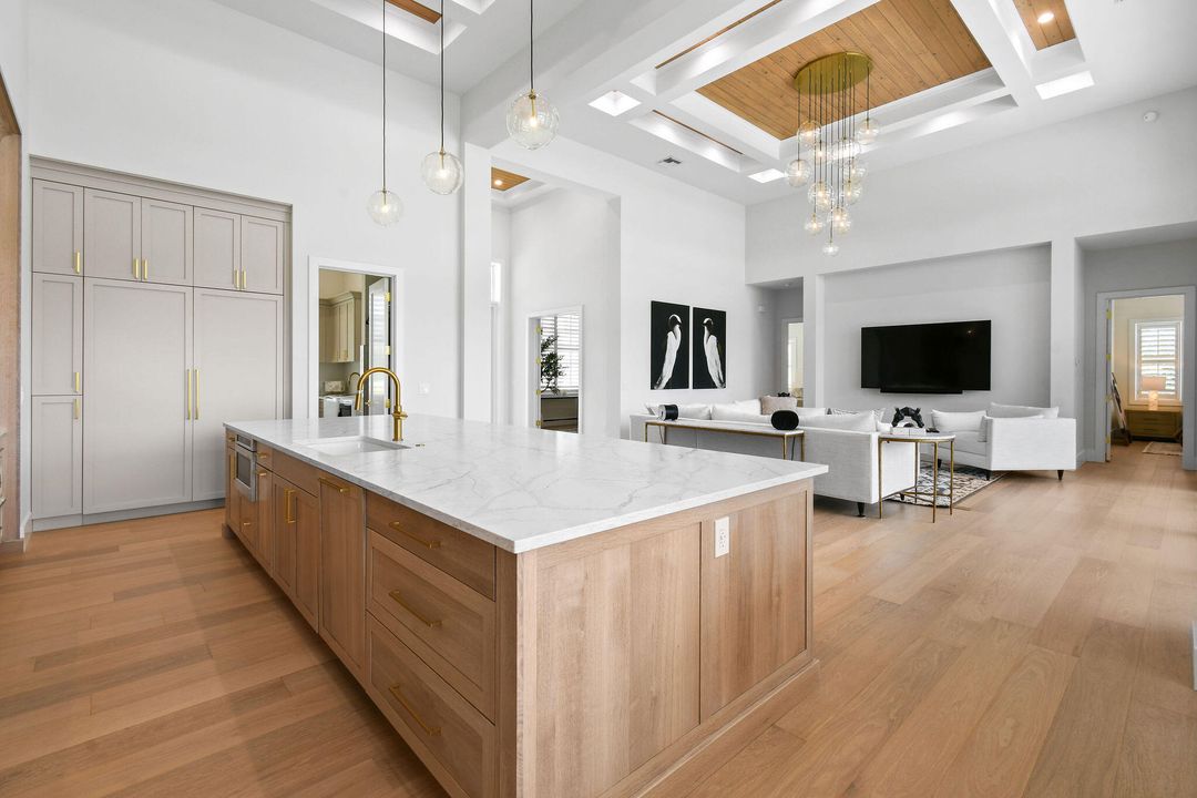 For Rent: $13,500 (3 beds, 3 baths, 3183 Square Feet)