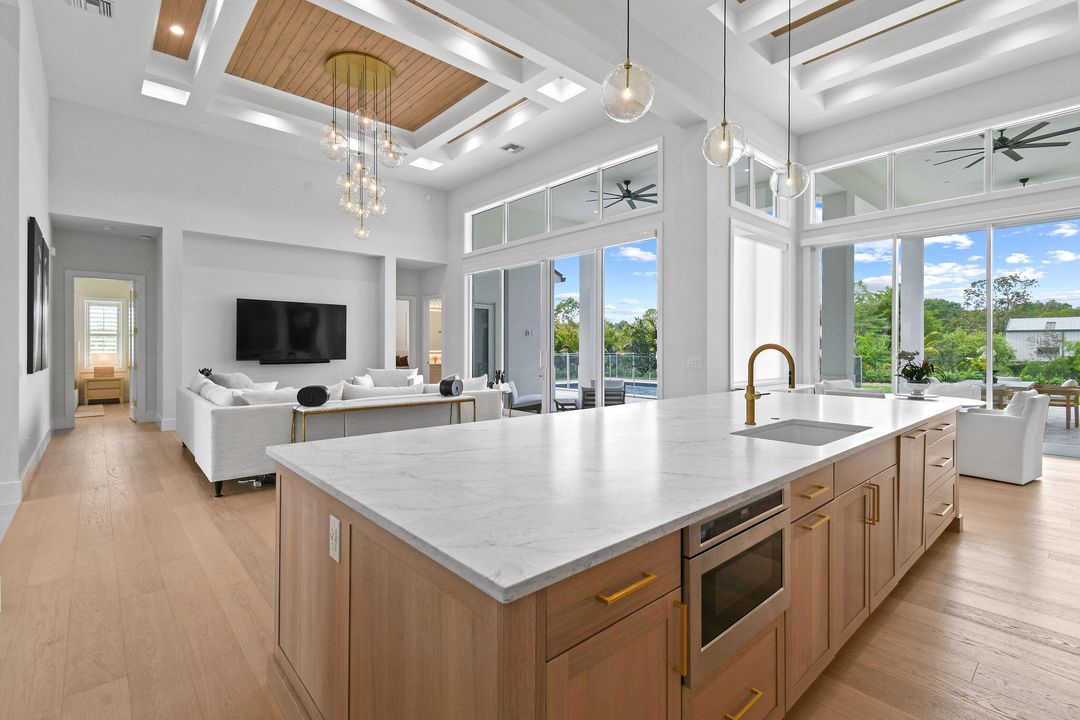 For Rent: $13,500 (3 beds, 3 baths, 3183 Square Feet)