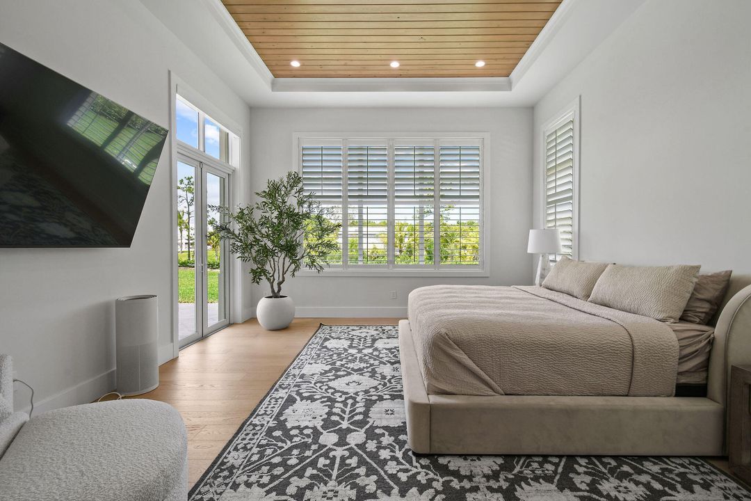 For Rent: $13,500 (3 beds, 3 baths, 3183 Square Feet)