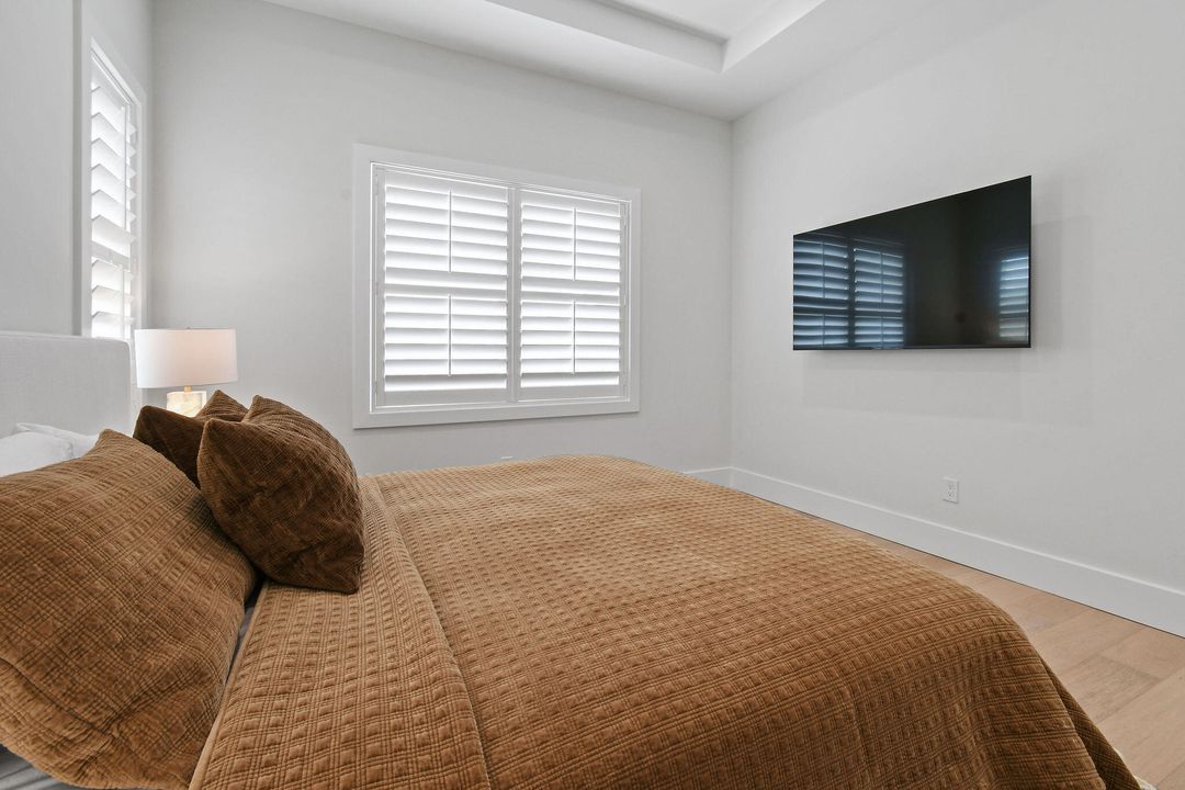 For Rent: $13,500 (3 beds, 3 baths, 3183 Square Feet)