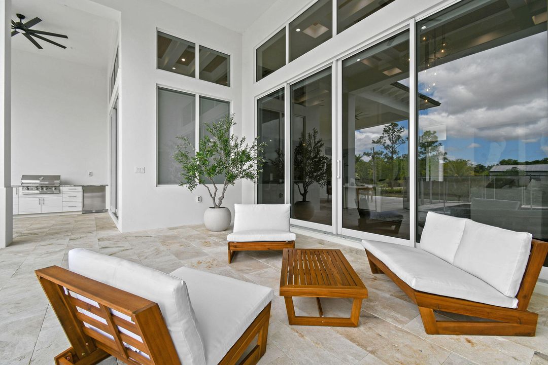 For Rent: $13,500 (3 beds, 3 baths, 3183 Square Feet)