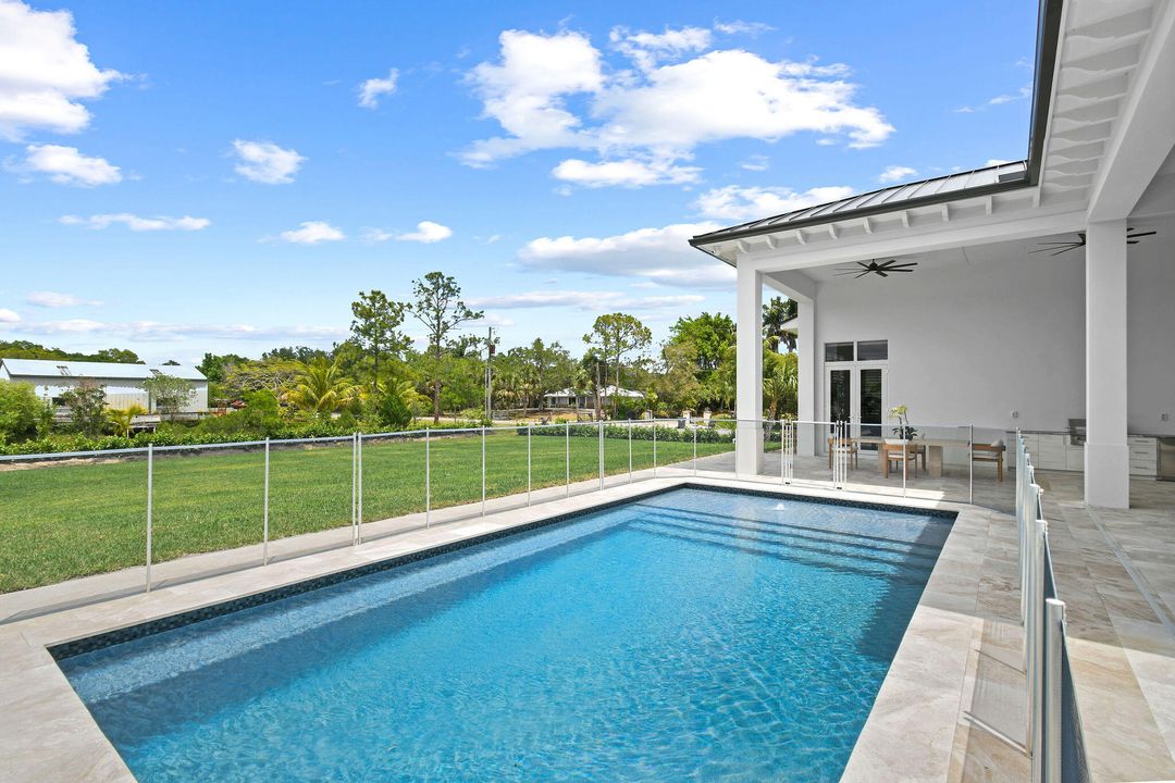 For Rent: $13,500 (3 beds, 3 baths, 3183 Square Feet)