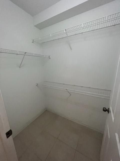 В аренду: $1,900 (2 спален, 2 ванн, 1051 Квадратных фут)