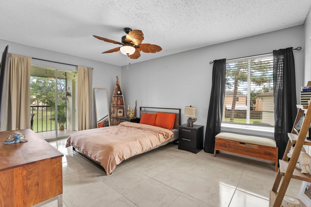 For Sale: $270,000 (2 beds, 2 baths, 1000 Square Feet)