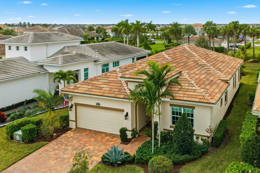 待售: $499,000 (3 贝兹, 2 浴室, 1940 平方英尺)