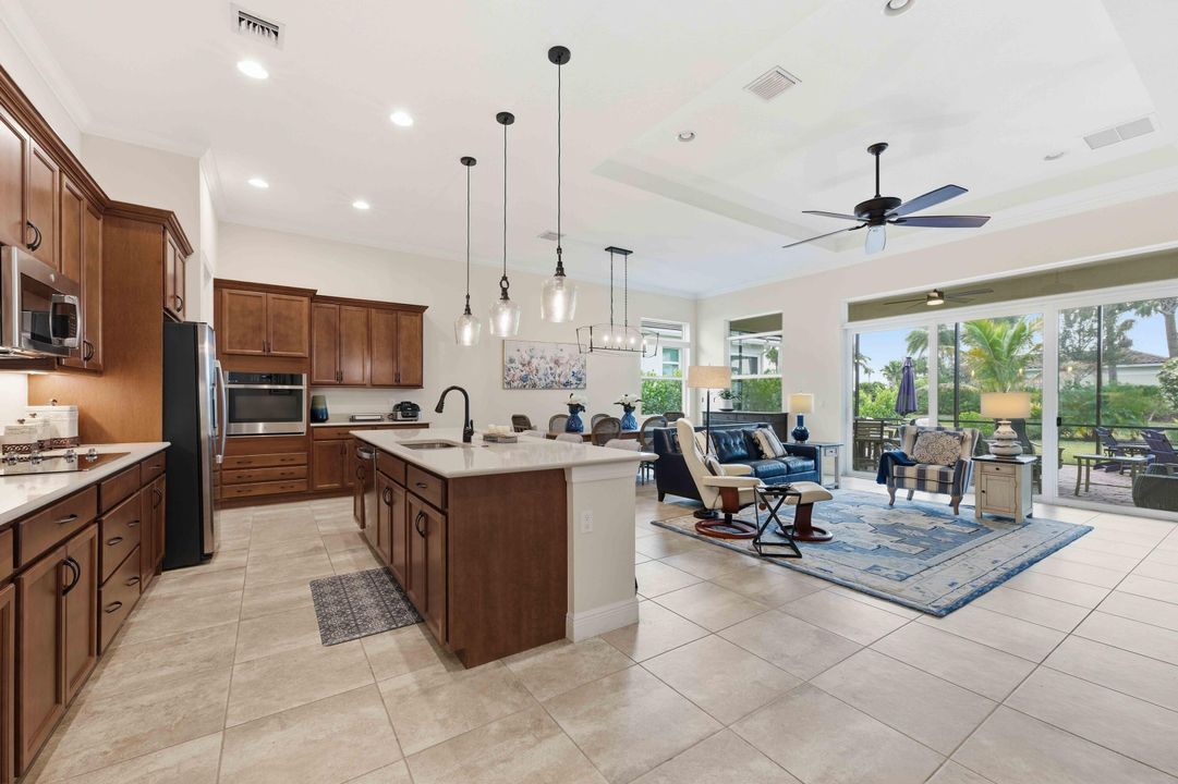 待售: $499,000 (3 贝兹, 2 浴室, 1940 平方英尺)