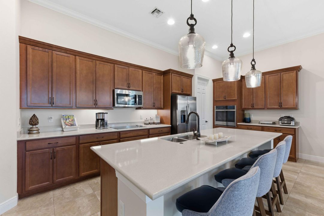 待售: $499,000 (3 贝兹, 2 浴室, 1940 平方英尺)