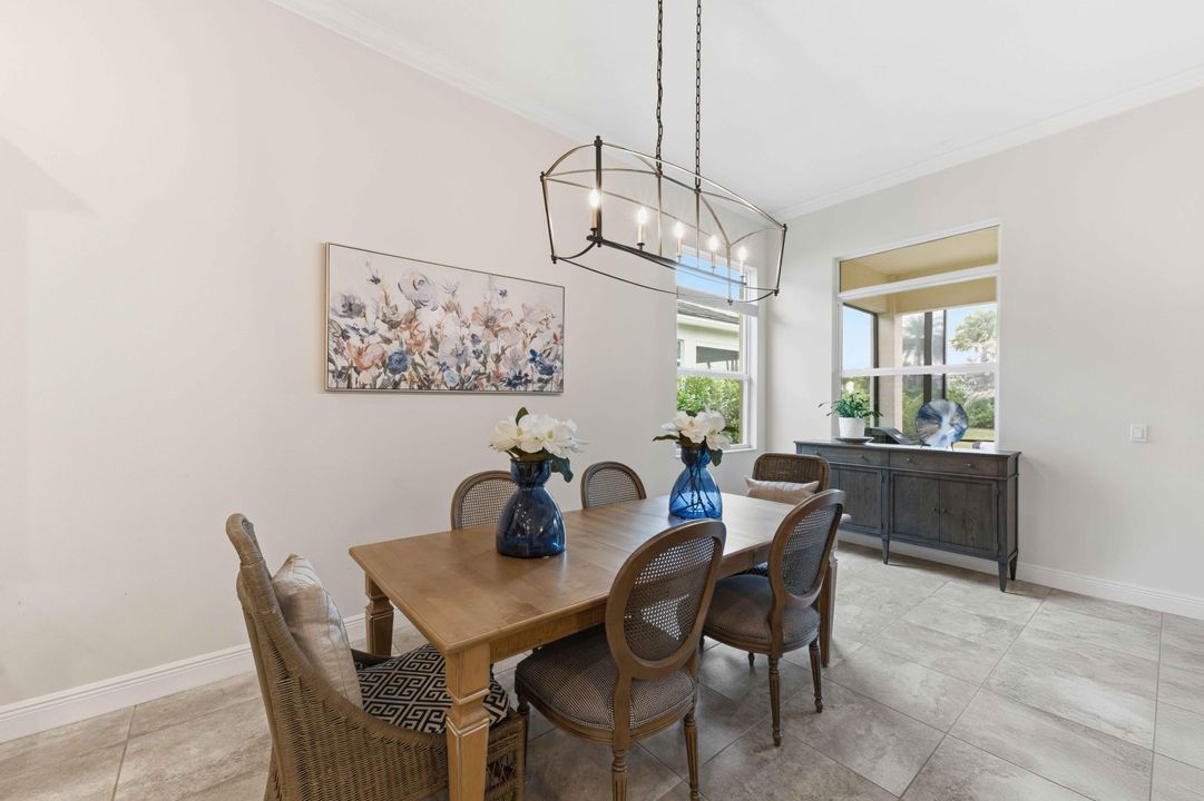 待售: $499,000 (3 贝兹, 2 浴室, 1940 平方英尺)