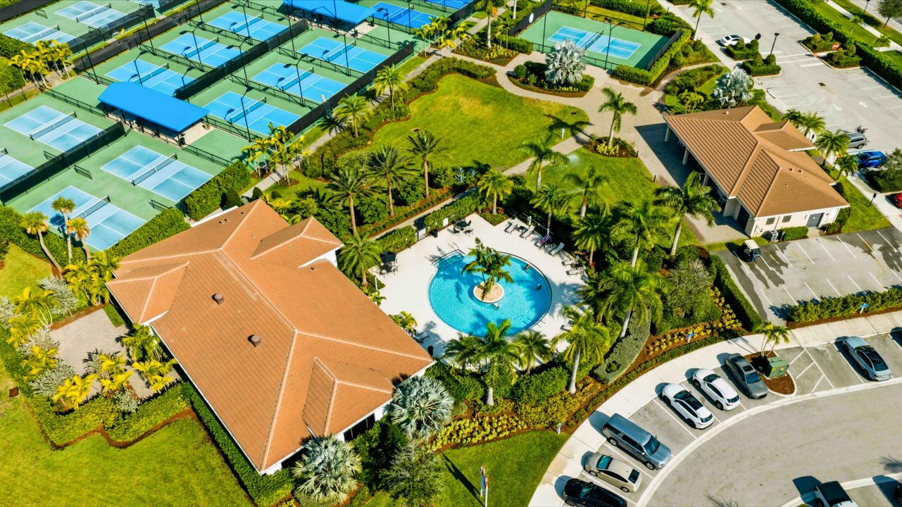 待售: $499,000 (3 贝兹, 2 浴室, 1940 平方英尺)