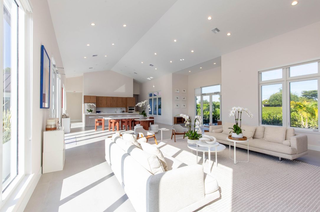 En Renta: $45,000 (4 camas, 4 baños, 4077 Pies cuadrados)