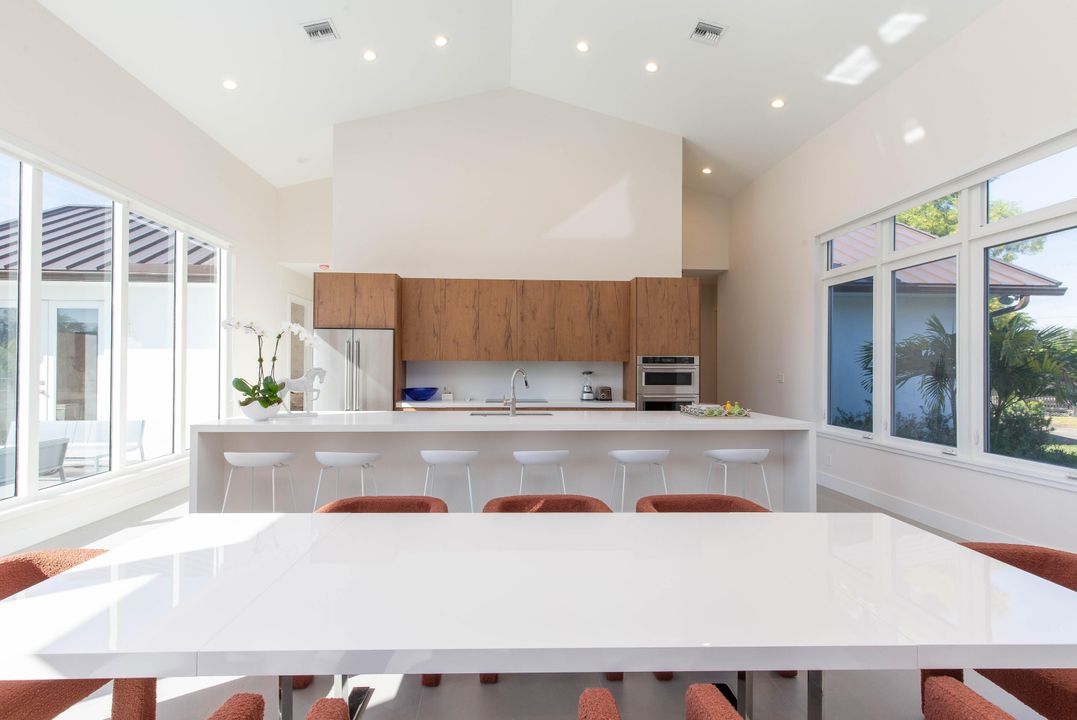 En Renta: $45,000 (4 camas, 4 baños, 4077 Pies cuadrados)