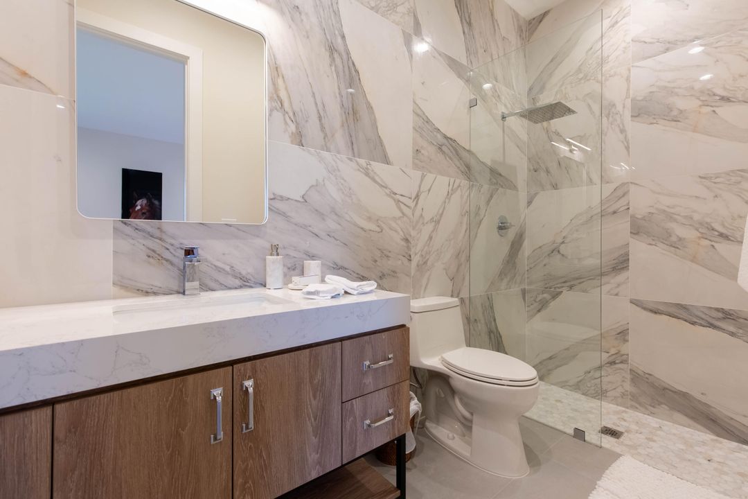 En Renta: $45,000 (4 camas, 4 baños, 4077 Pies cuadrados)