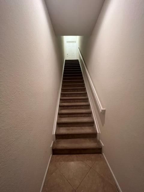 For Rent: $2,600 (2 beds, 2 baths, 1862 Square Feet)