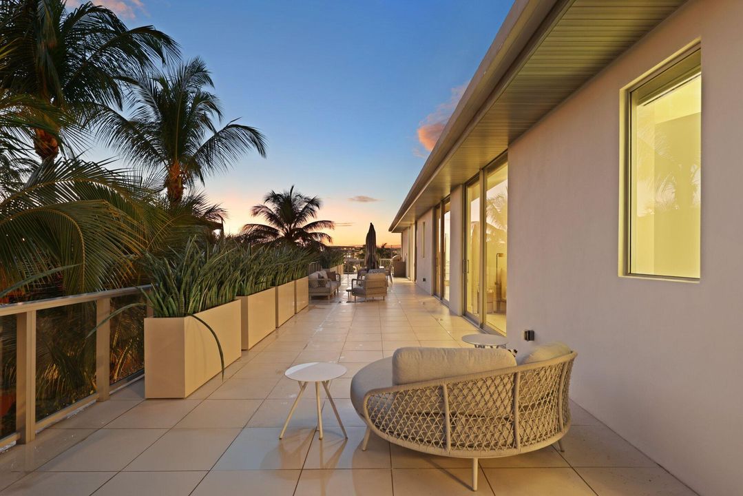 For Sale: $7,495,000 (4 beds, 3 baths, 3069 Square Feet)