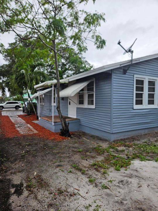 На продажу: $450,000 (3 спален, 1 ванн, 962 Квадратных фут)