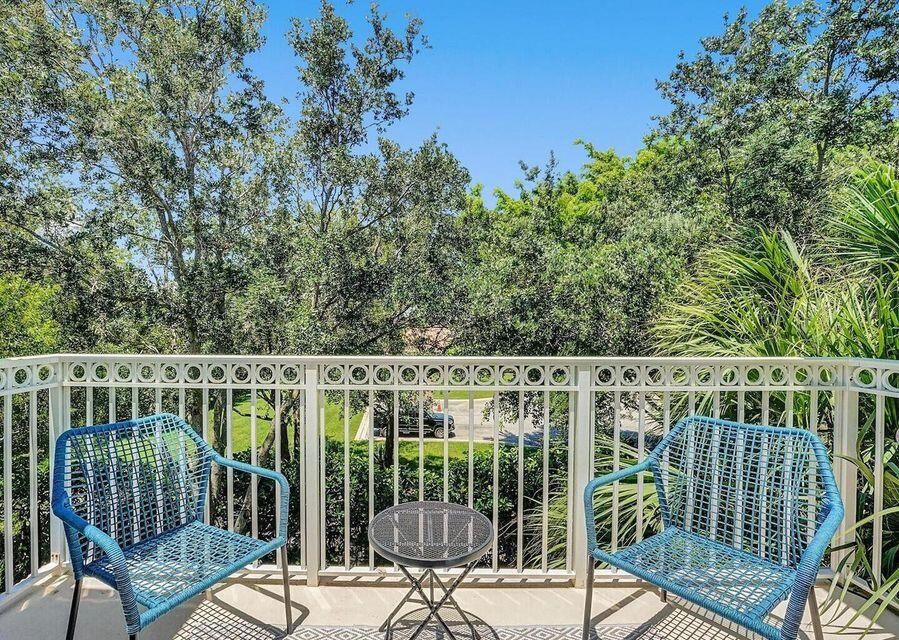 В аренду: $2,300 (3 спален, 2 ванн, 1310 Квадратных фут)