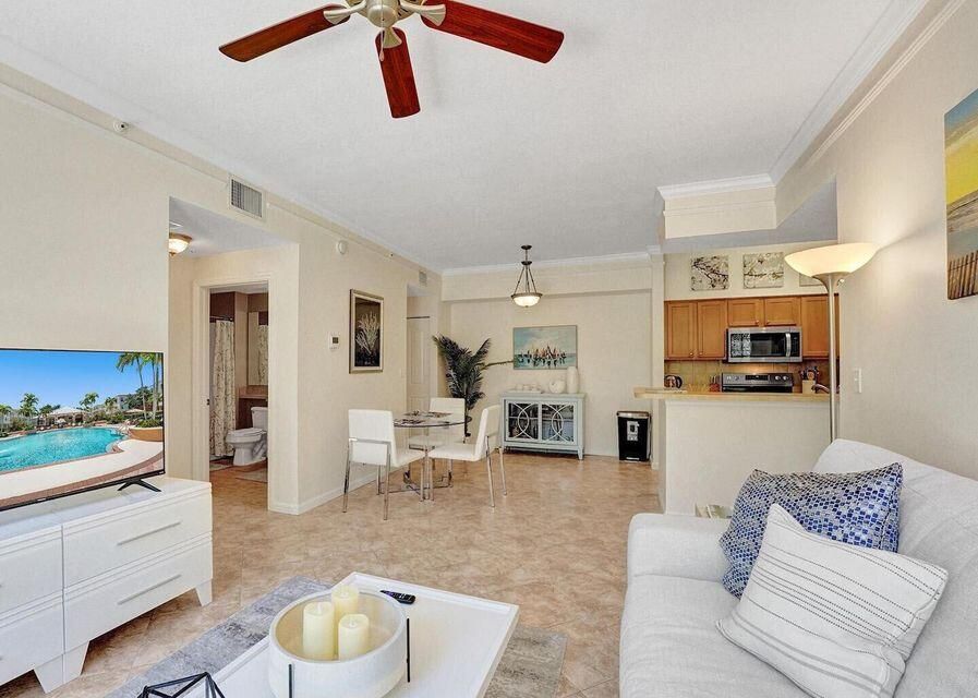 В аренду: $2,300 (3 спален, 2 ванн, 1310 Квадратных фут)