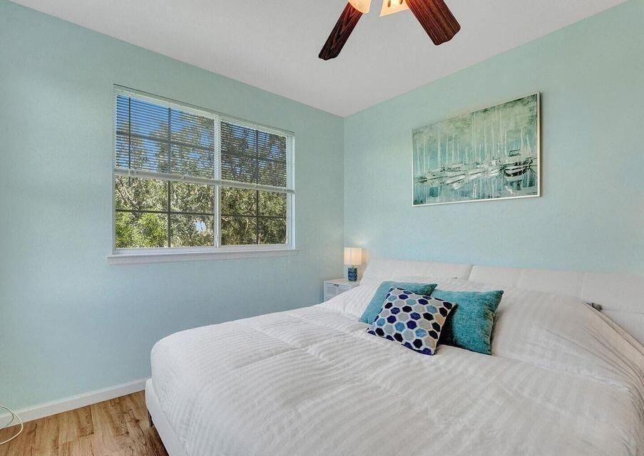 В аренду: $2,300 (3 спален, 2 ванн, 1310 Квадратных фут)