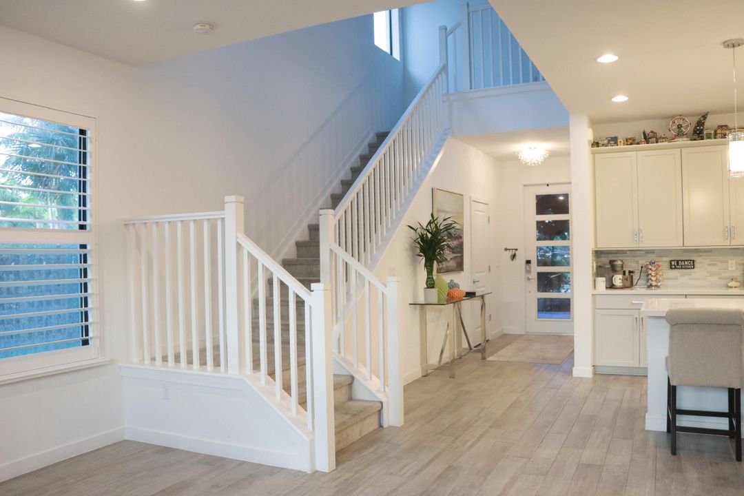 На продажу: $640,000 (3 спален, 2 ванн, 2317 Квадратных фут)