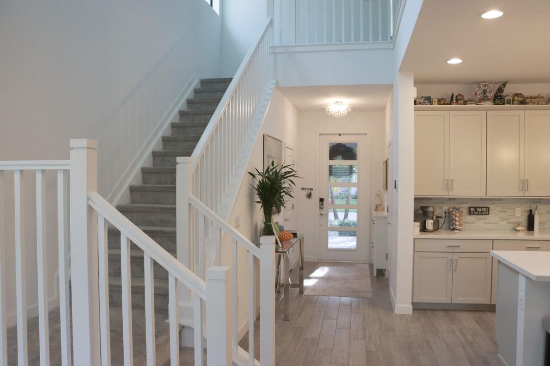 На продажу: $640,000 (3 спален, 2 ванн, 2317 Квадратных фут)