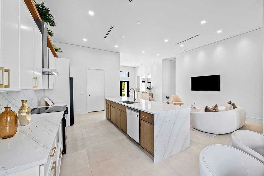 待售: $1,150,000 (4 贝兹, 3 浴室, 2478 平方英尺)