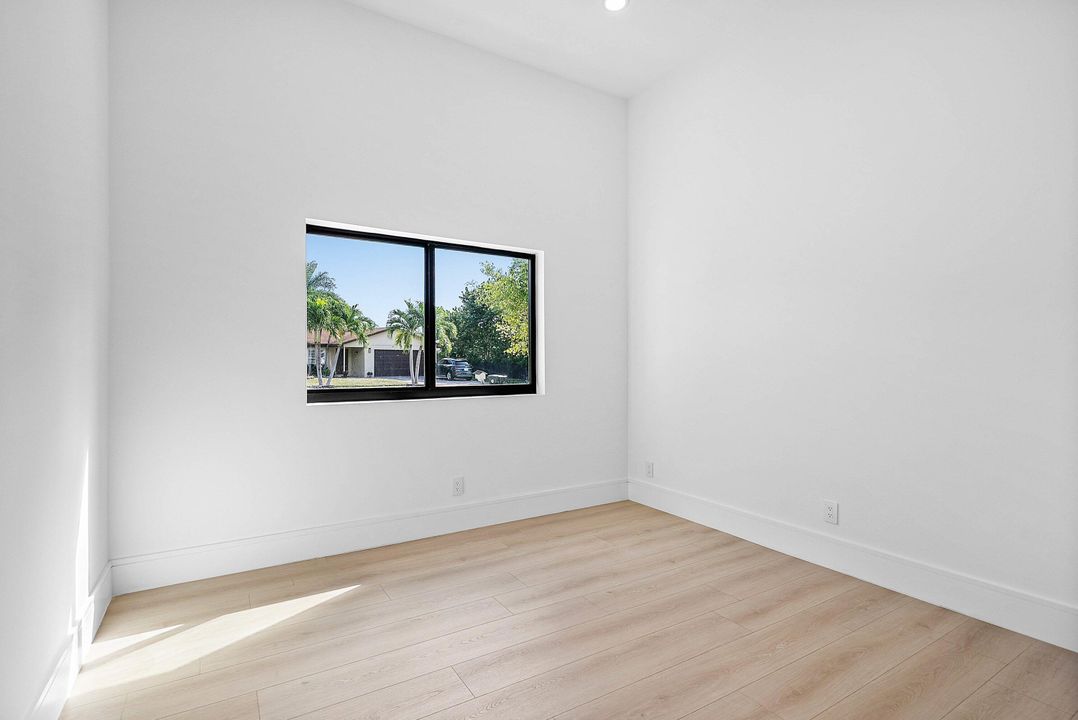 待售: $1,150,000 (4 贝兹, 3 浴室, 2478 平方英尺)