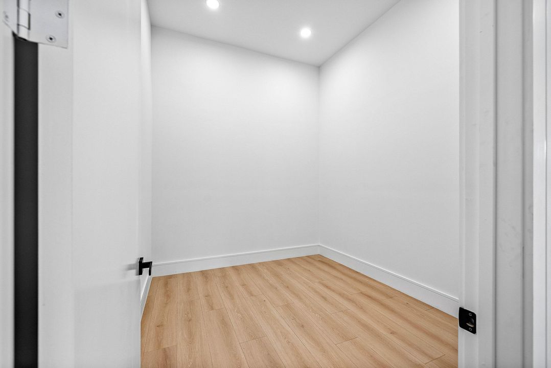 待售: $1,150,000 (4 贝兹, 3 浴室, 2478 平方英尺)