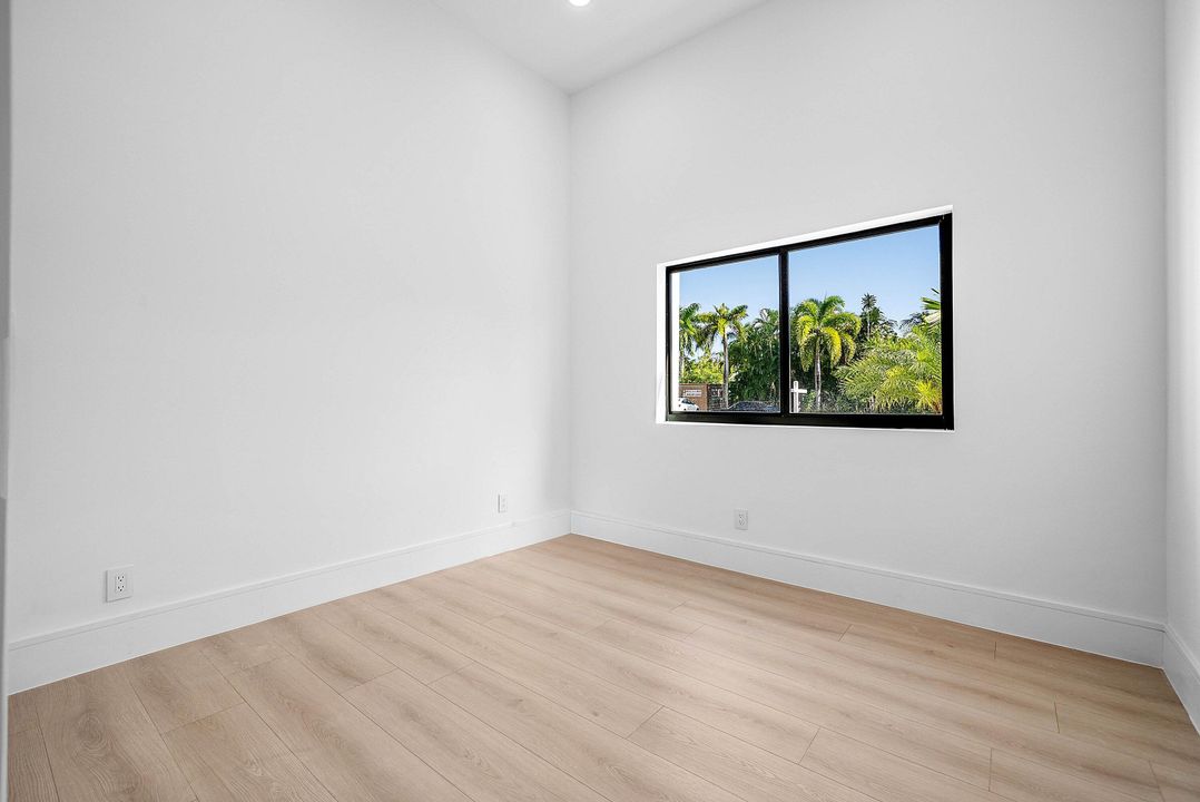 待售: $1,150,000 (4 贝兹, 3 浴室, 2478 平方英尺)