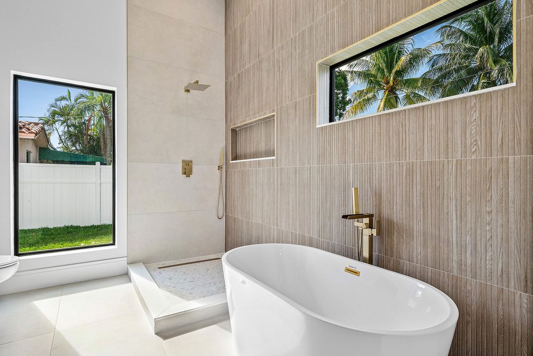 待售: $1,150,000 (4 贝兹, 3 浴室, 2478 平方英尺)