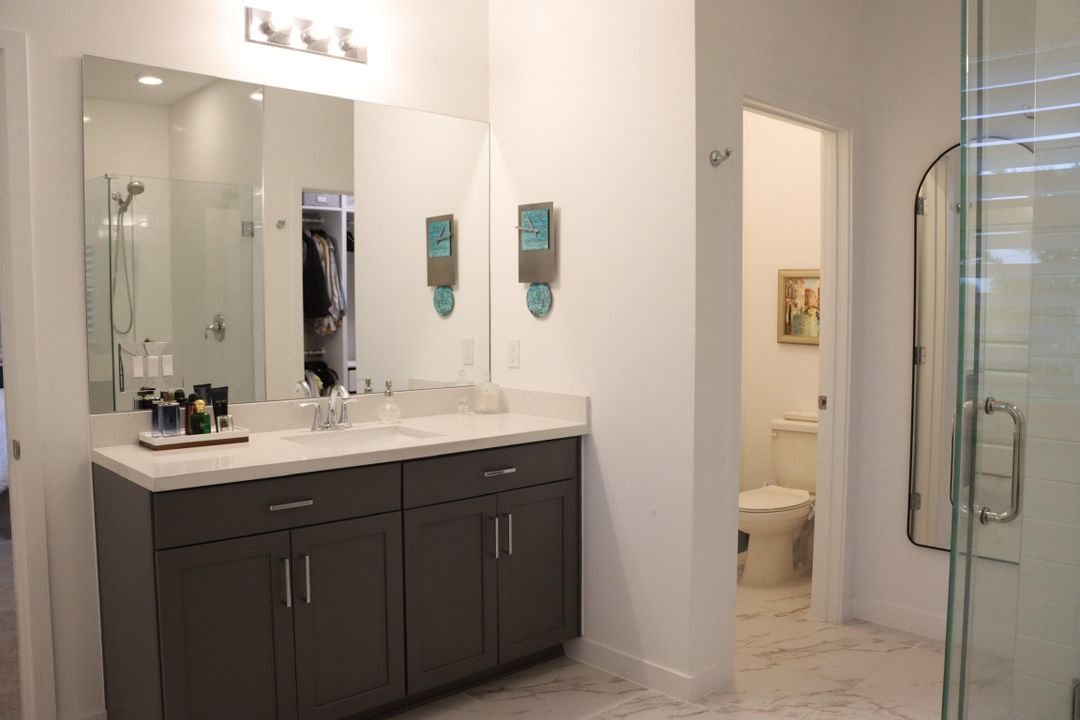 На продажу: $640,000 (3 спален, 2 ванн, 2317 Квадратных фут)