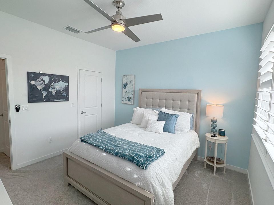 На продажу: $640,000 (3 спален, 2 ванн, 2317 Квадратных фут)