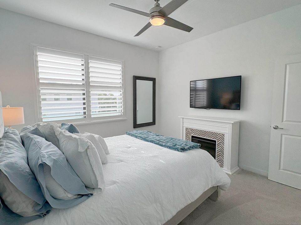 На продажу: $640,000 (3 спален, 2 ванн, 2317 Квадратных фут)