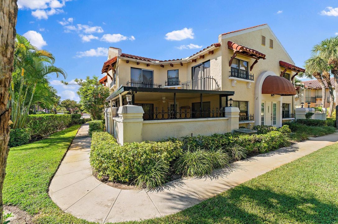 For Rent: $2,500 (2 beds, 2 baths, 1556 Square Feet)