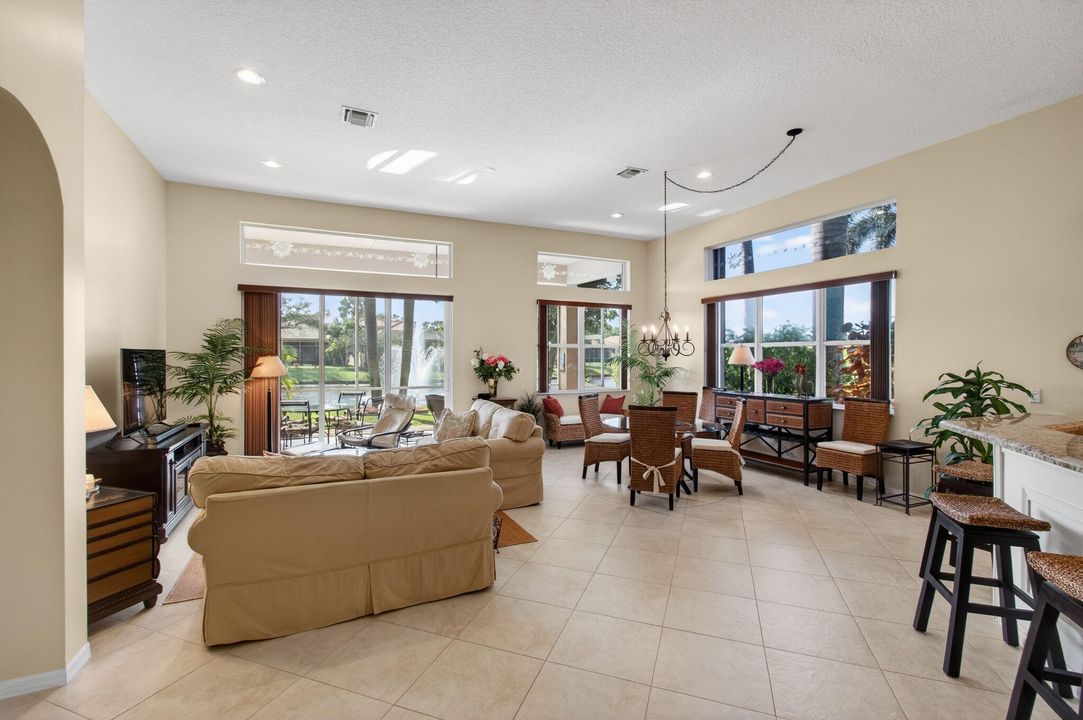 En Venta: $525,000 (3 camas, 2 baños, 2050 Pies cuadrados)