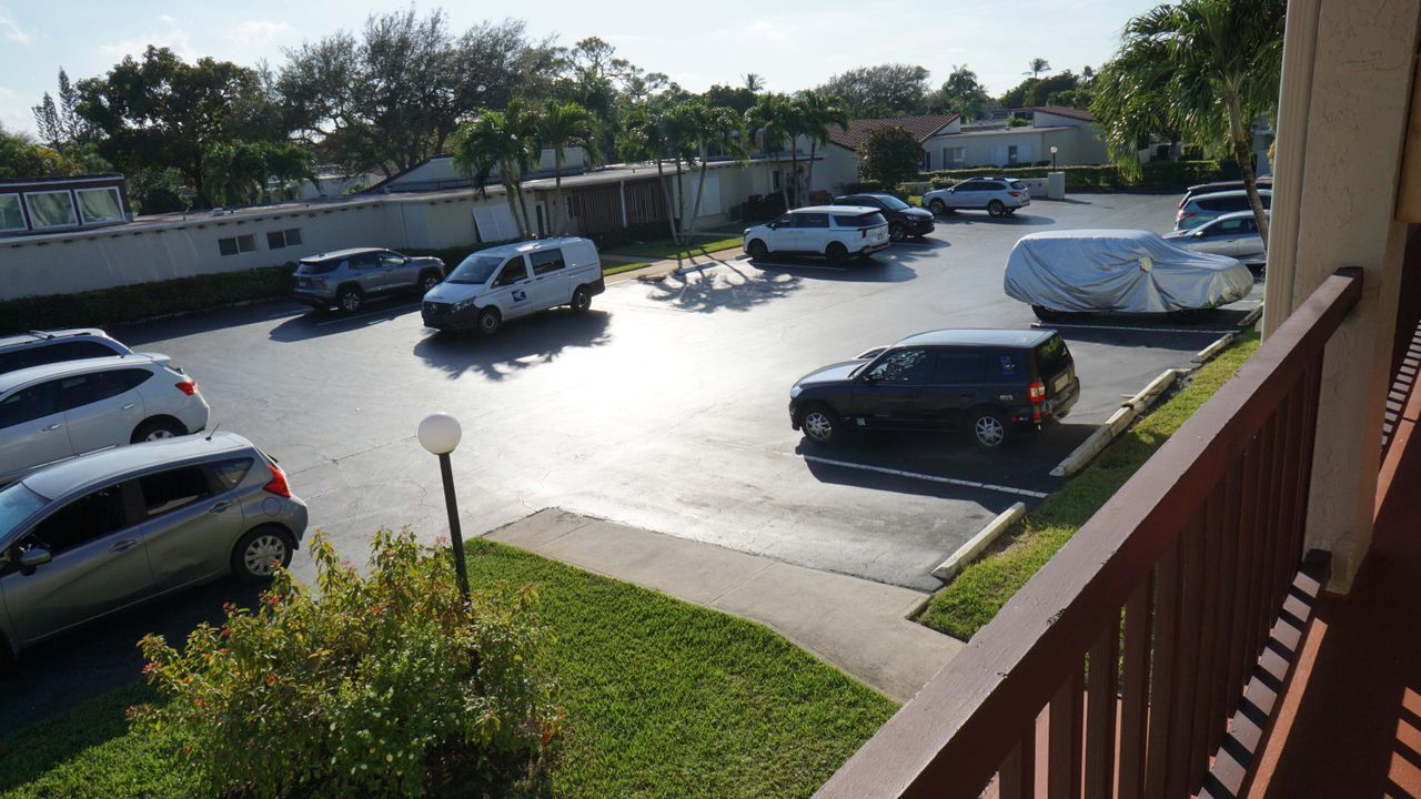 For Sale: $129,000 (2 beds, 2 baths, 1103 Square Feet)